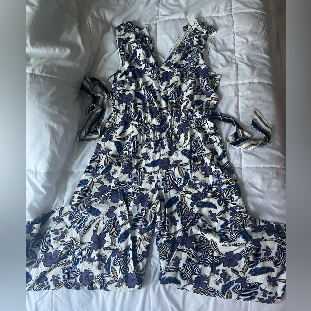 New w tag, Cute summer/vacation jumpsuit